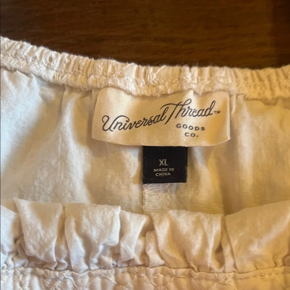 Universal Threads White Eyelet Square-Neck Women's dress - Picture 2 of 6